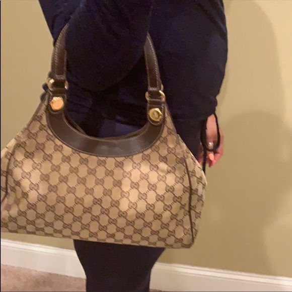 Gucci Handbags - Gucci bag and wallet